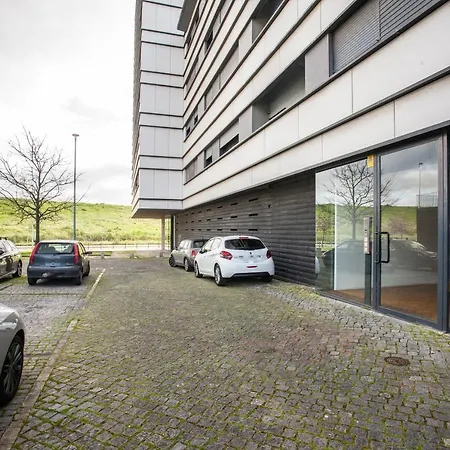 Flh Expo Modern Flat With Balcony Apartment